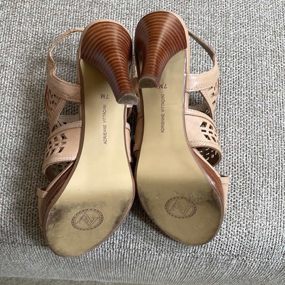 Adrienne vittadini sandals - preloved - Picture 3 of 5